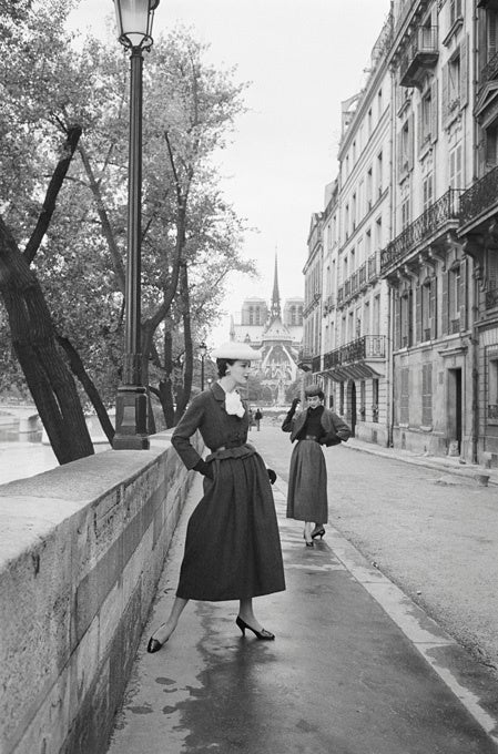 Mark Shaw Black and White Photograph - Dior, Two Models in Vivante Line
