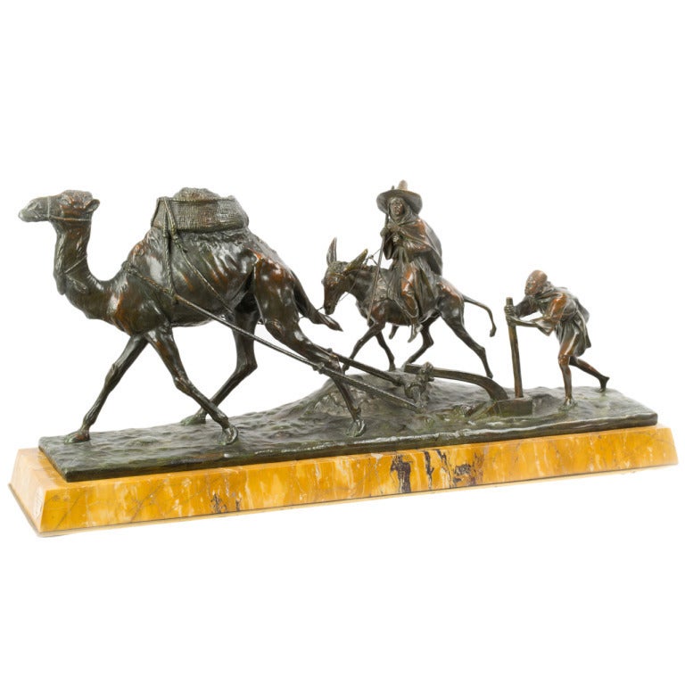 Edouard Drouot Figurative Sculpture - Paysans Arabes el Leur Dromadaire