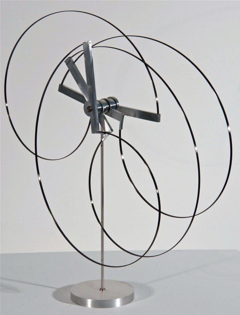 Mobius Version #3 - Sculpture by Pedro S. De Movellan