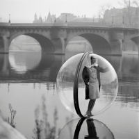 Bubble on the Seine, Paris, Bazaar, 1963