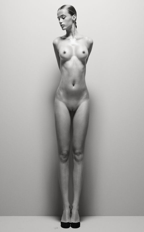 Rasmus Mogensen Nude Photograph – Nastia, Dezember, 2008