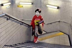 Geisha in Subway, Kyoto, Japan, 200 -Steve McCurry (Colour Portrait Photography)