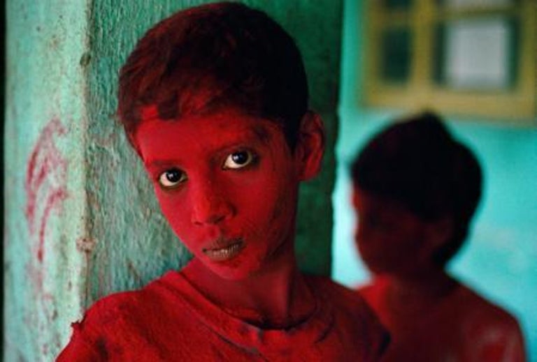 Red Boy, Holi Festival, Mumbai, India, 1996 - Steve McCurry (Colour Portrait)
Signed and affixed with photographer's edition label and numbered on reverse
Digital c-type print
20 x 24 inches
Edition of 60

Also available in two larger sizes, please