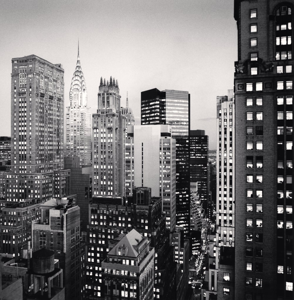 Midtown Twilight, New York, États-Unis, 2006  - Michael Kenna (Noir et Blanc)