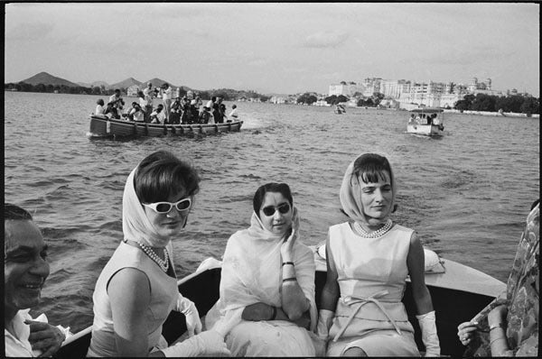 Mrs. Kennedy and her sister Princess Lee Radziwill returning from their visit to the Lake Palace Hotel in Udaipur - Photograph by Marilyn Silverstone