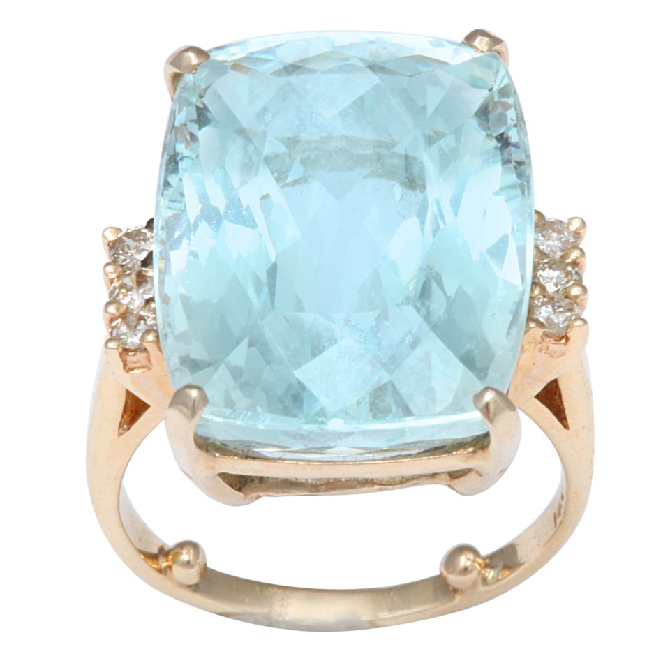 Emerald cut Aquamarine Gold Ring For Sale