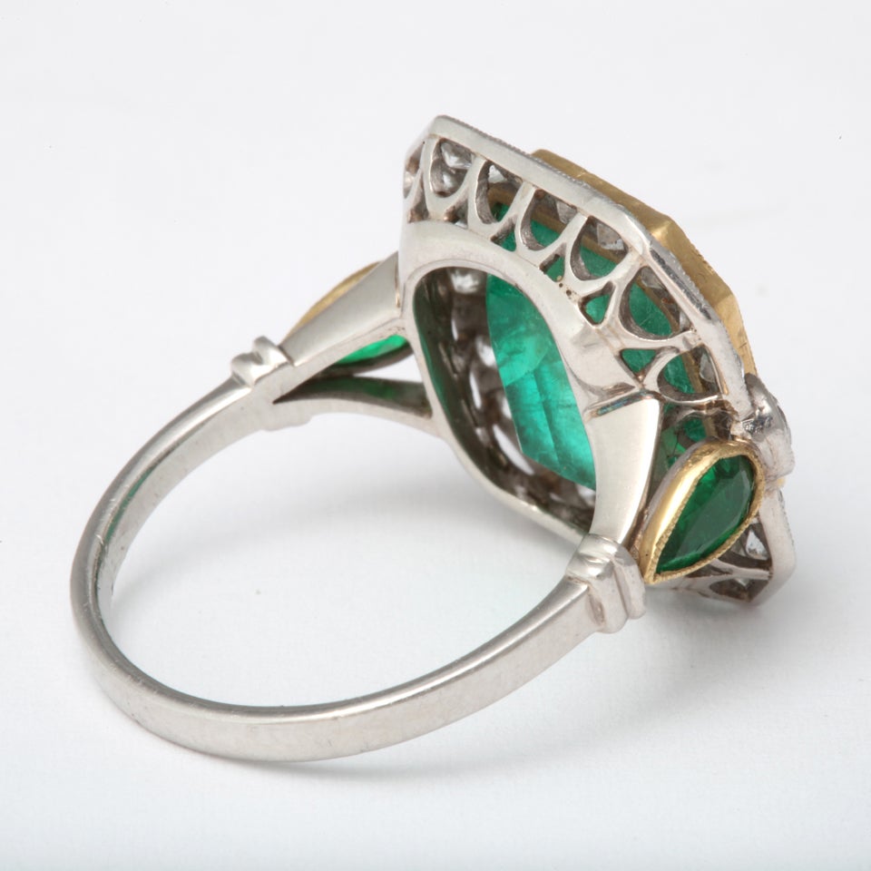 Art-déco-Ring mit Smaragd und Diamant im Angebot 2