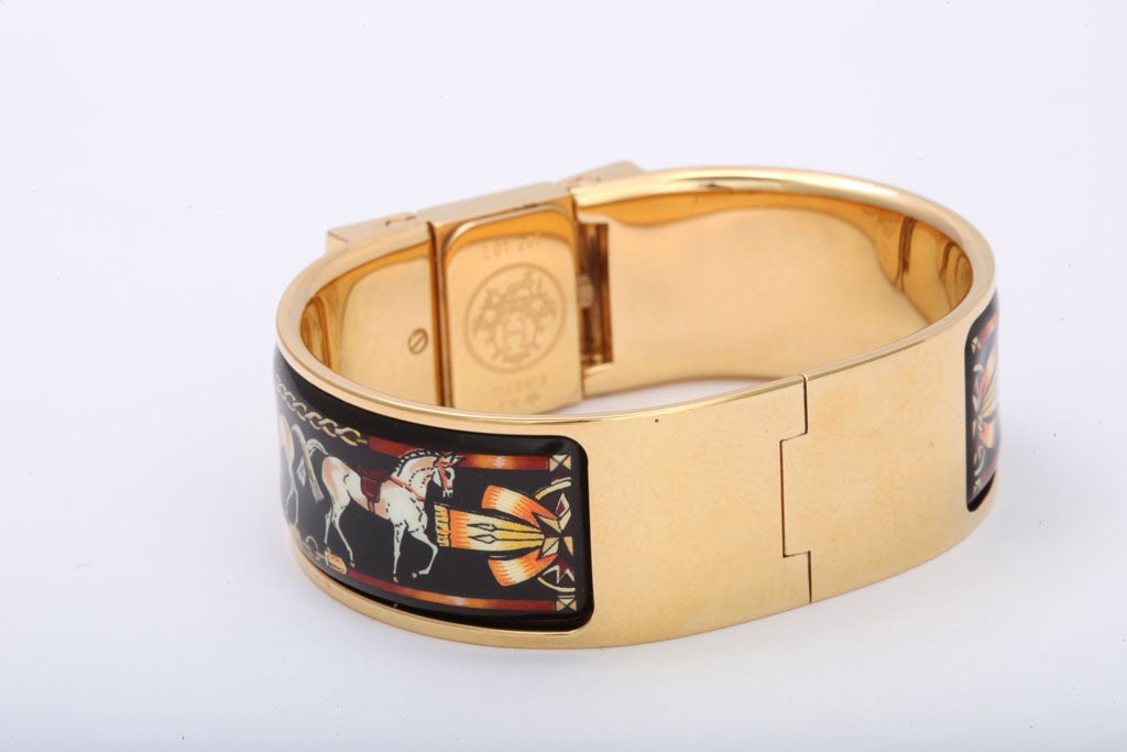 Hermes Loquet vintage enamel bracelet watch 1