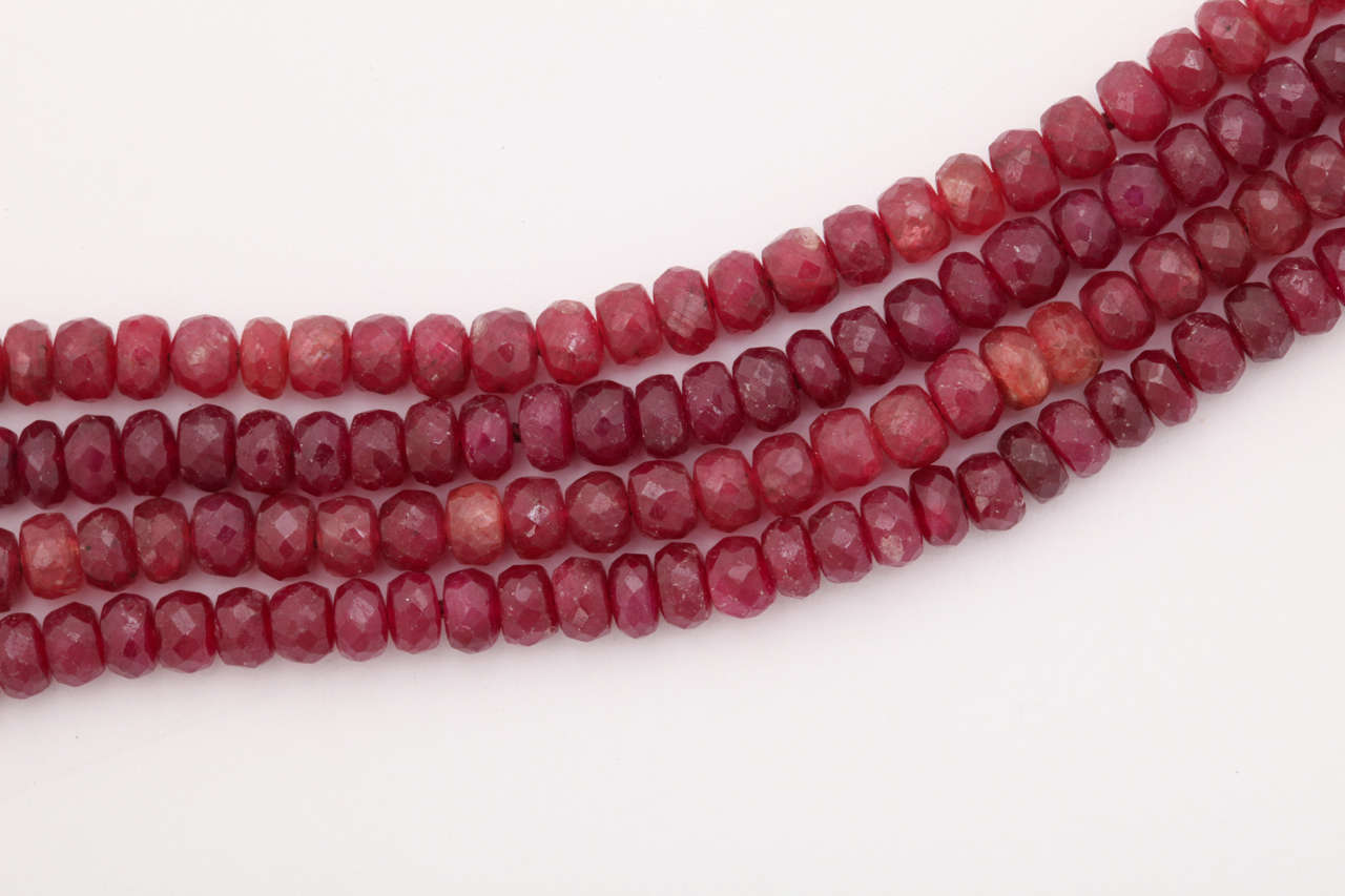 Stunning Ruby Bead Necklace In New Condition For Sale In TRYON, NC