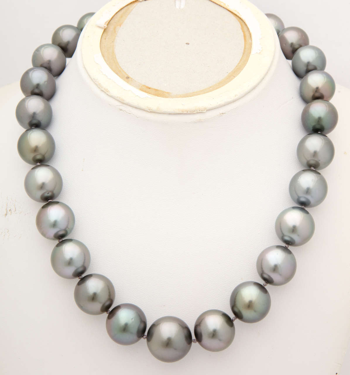 Exquisite Large Grey Tahitian Pearls For Sale at 1stDibs grey pearls
