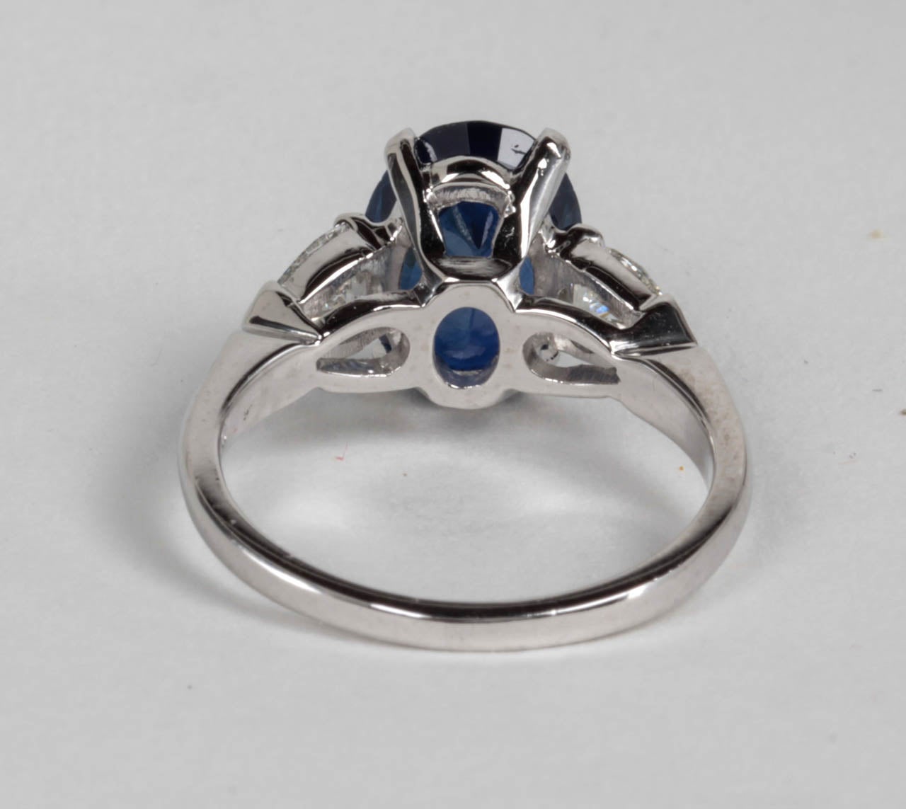 Oval Cut Classic Sapphire Diamond Ring Set in Platinum For Sale