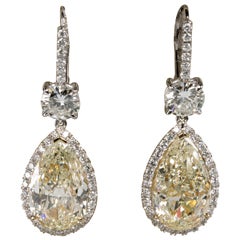 Important Yellow and White Diamond Drop Earrings 12