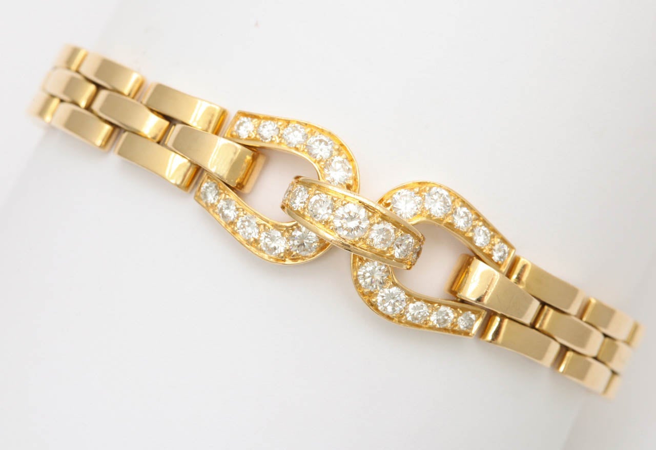 1980s CARTIER PARIS Diamond Gold Panther Link Bracelet In Excellent Condition In New York, NY
