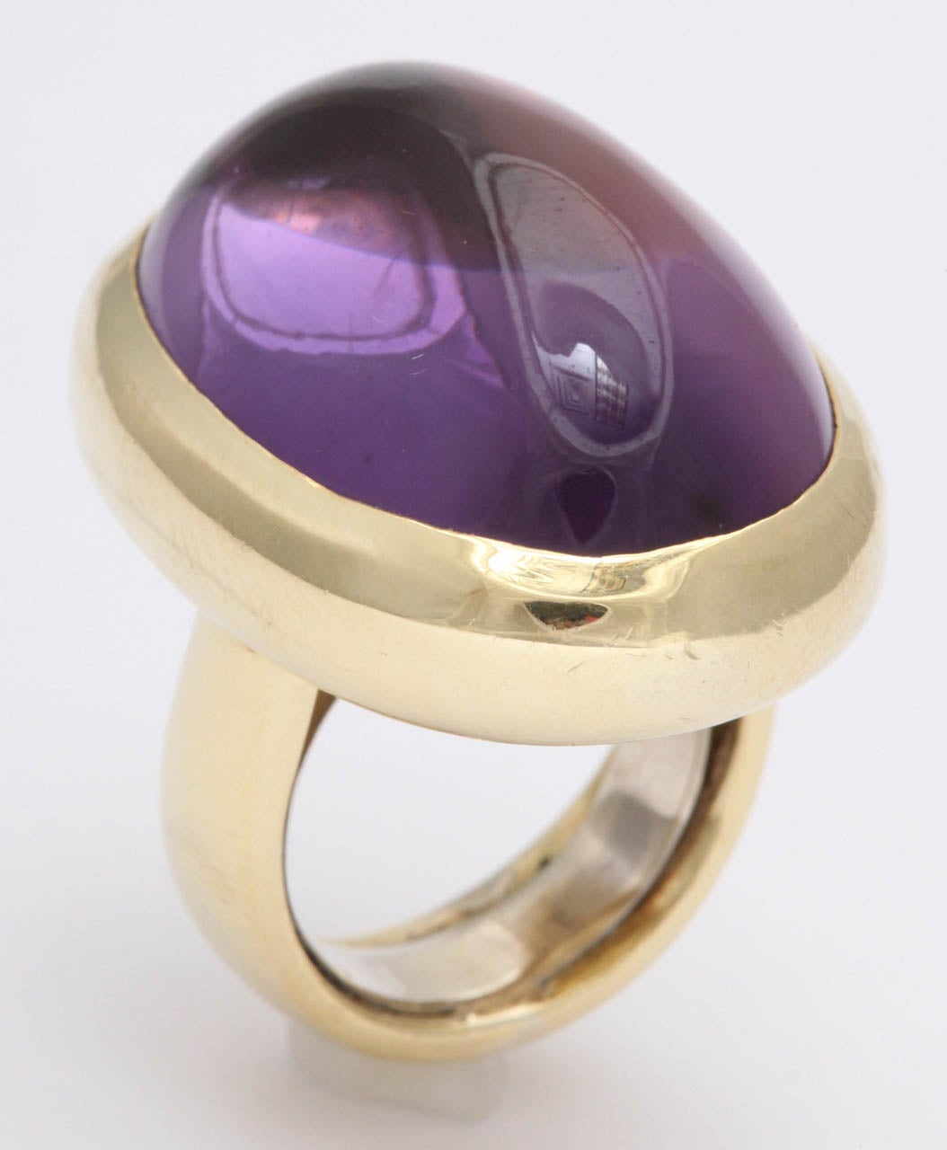 1920s Cabochon Amethyst Gold Bezel Set Cocktail Ring
