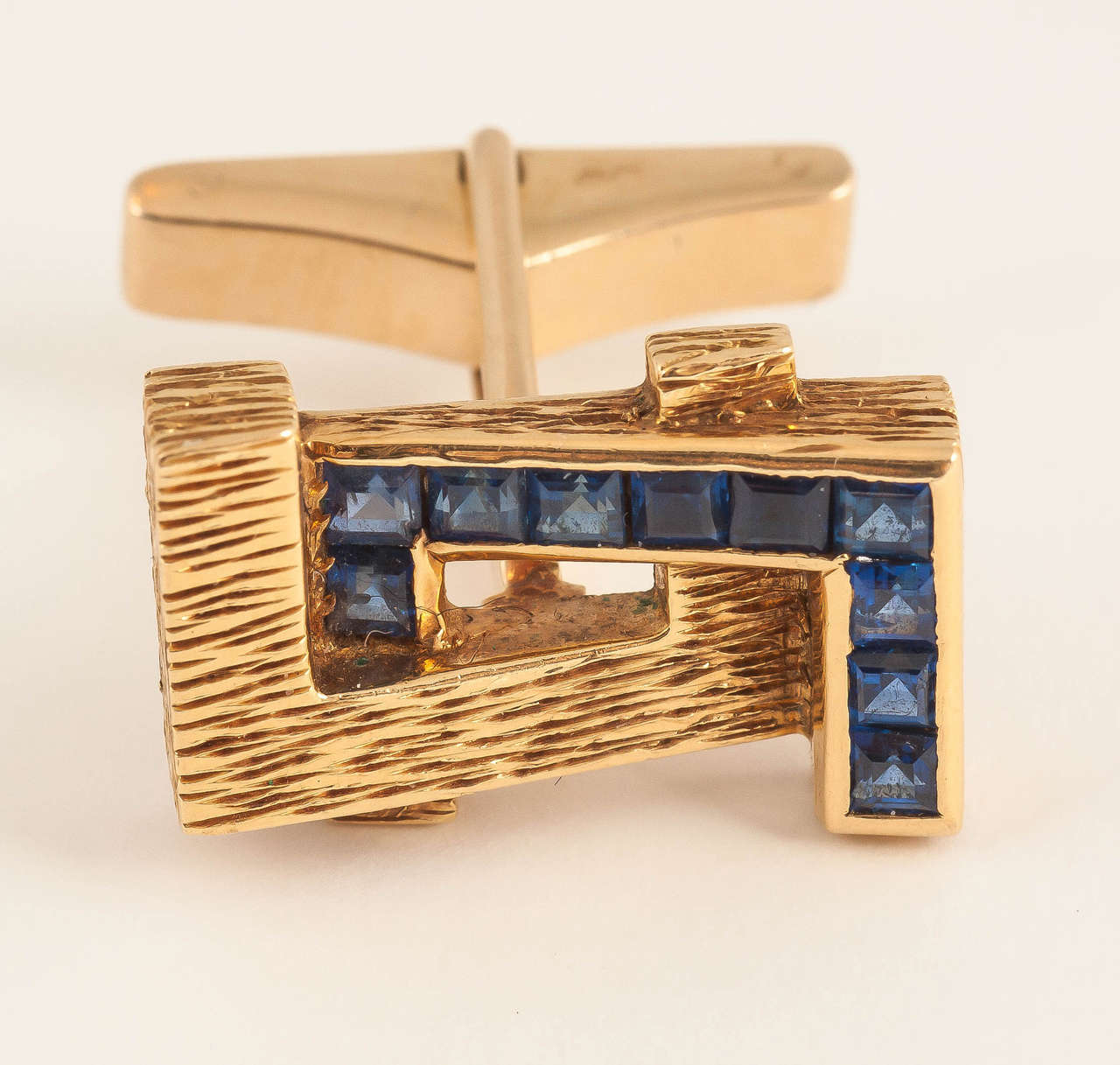 1970s Kutchinsky of London Sapphire Gold Cufflinks and Tie Clip 2