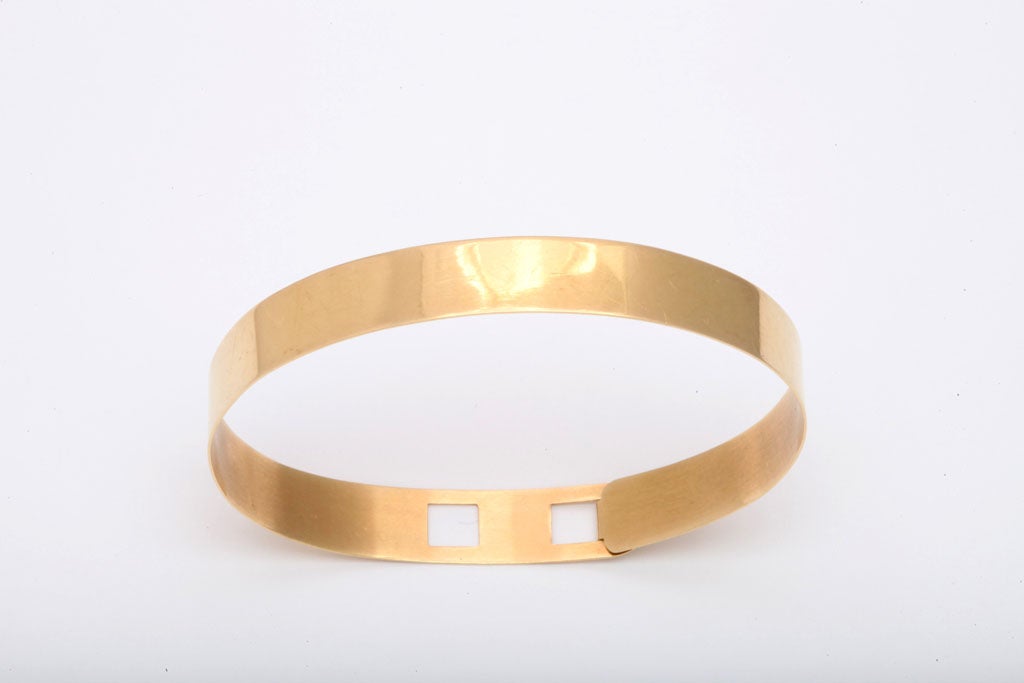 Adjustable Gucci Cuff Bracelet In Excellent Condition In New York, NY