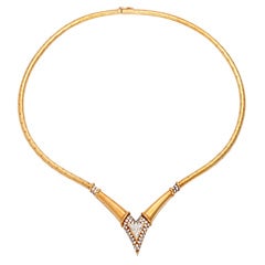 Retro 1960s Mod Triangular Diamond Gold Snake Chain Necklace