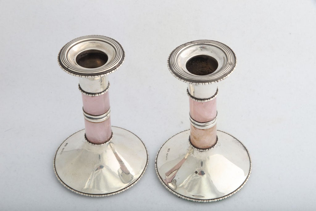 Rosenquarz-Kerzenhalter mit Sterling-Silber-Montage