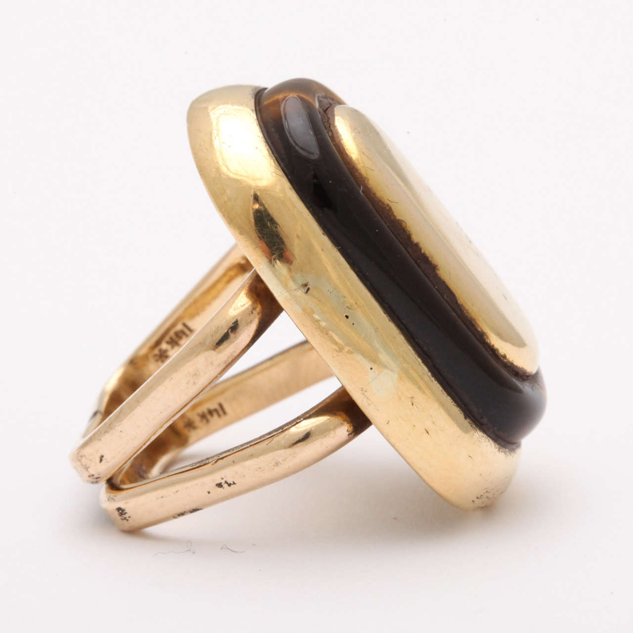 Mid Century Tiger's Eye Gold Ring In Excellent Condition For Sale In New York, NY