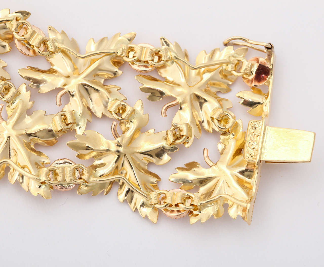 Women's Buccellati Gold Maple Leaf Bracelet