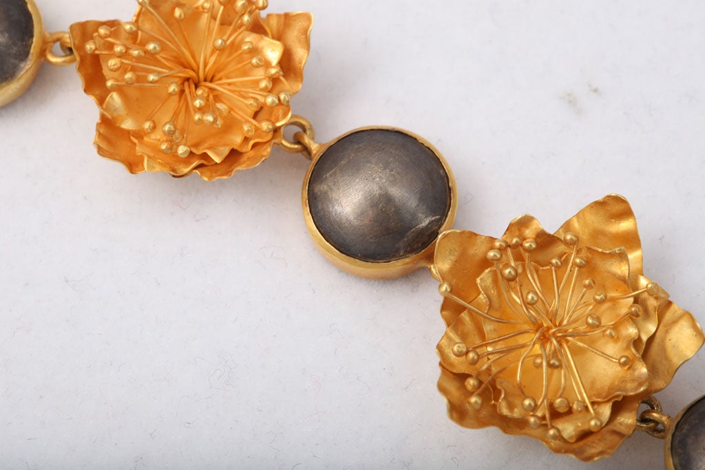 Gold Silver Flower Choker or Bracelet In New Condition For Sale In Fifth Avenue, NY