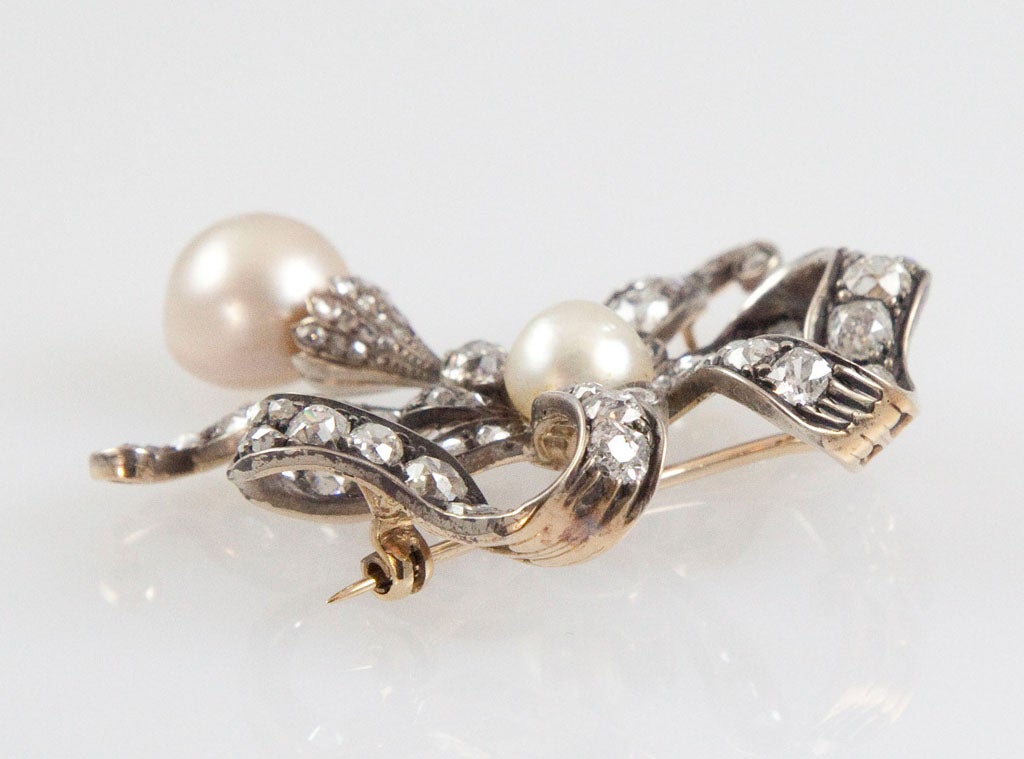Victorian Natural Pearl Diamond Silver Gold Brooch For Sale 1