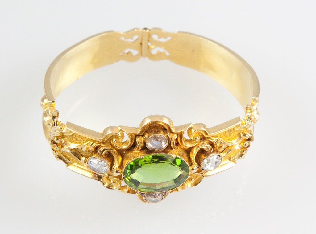 Unique Victorian Peridot Diamond Gold Bracelet In Excellent Condition In Calabasas, CA