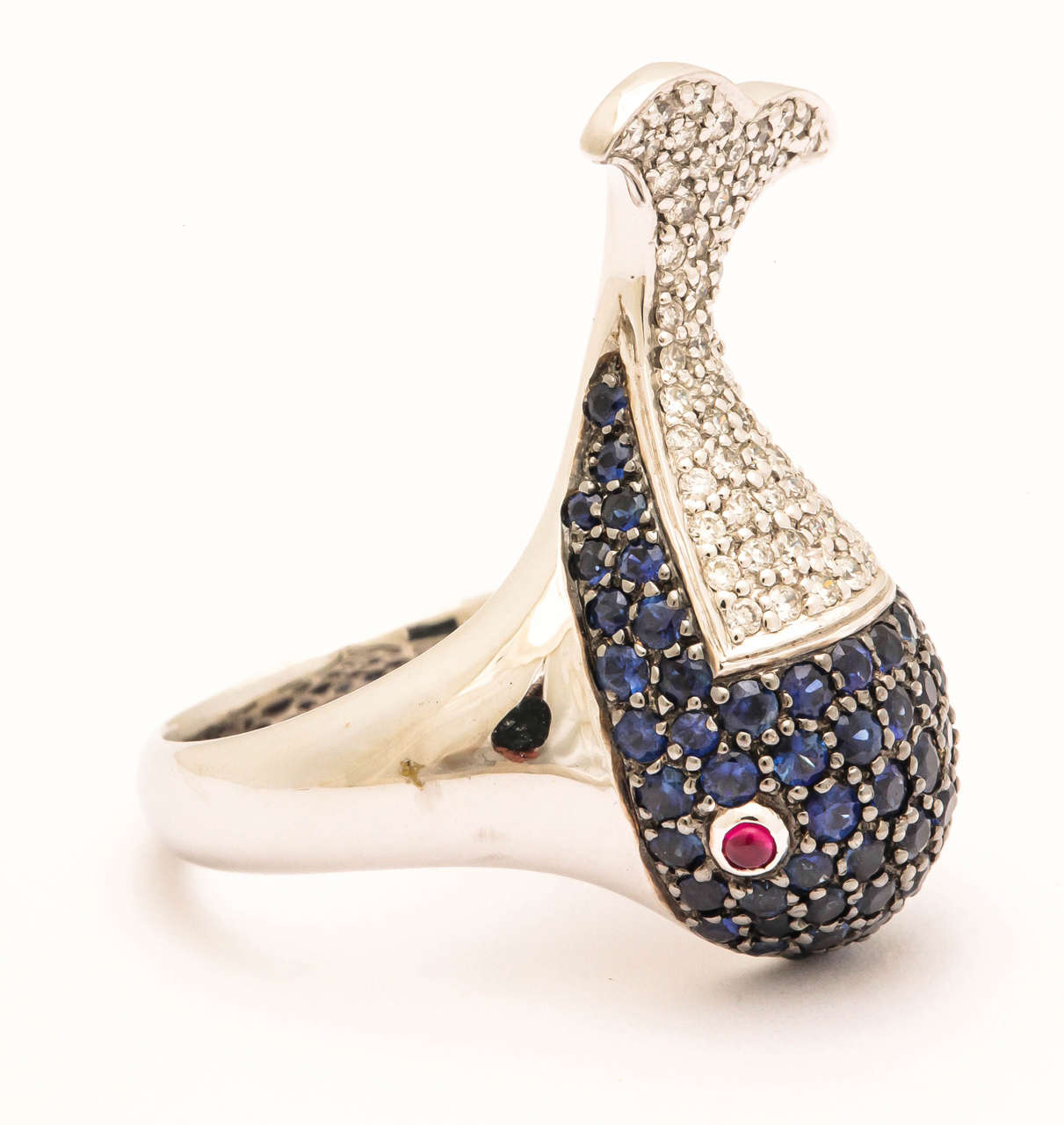 Sapphire Diamond Gold Whale Ring In New Condition For Sale In TRYON, NC