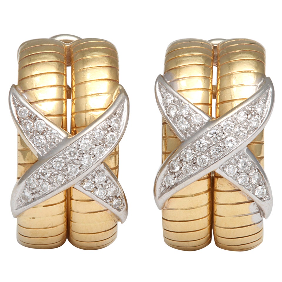 Ribbed Gold and Platinum Diamond Clip Earrings For Sale