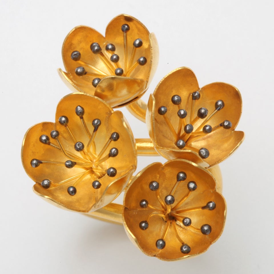 Contemporary Gold Buttercup Flower Ring For Sale
