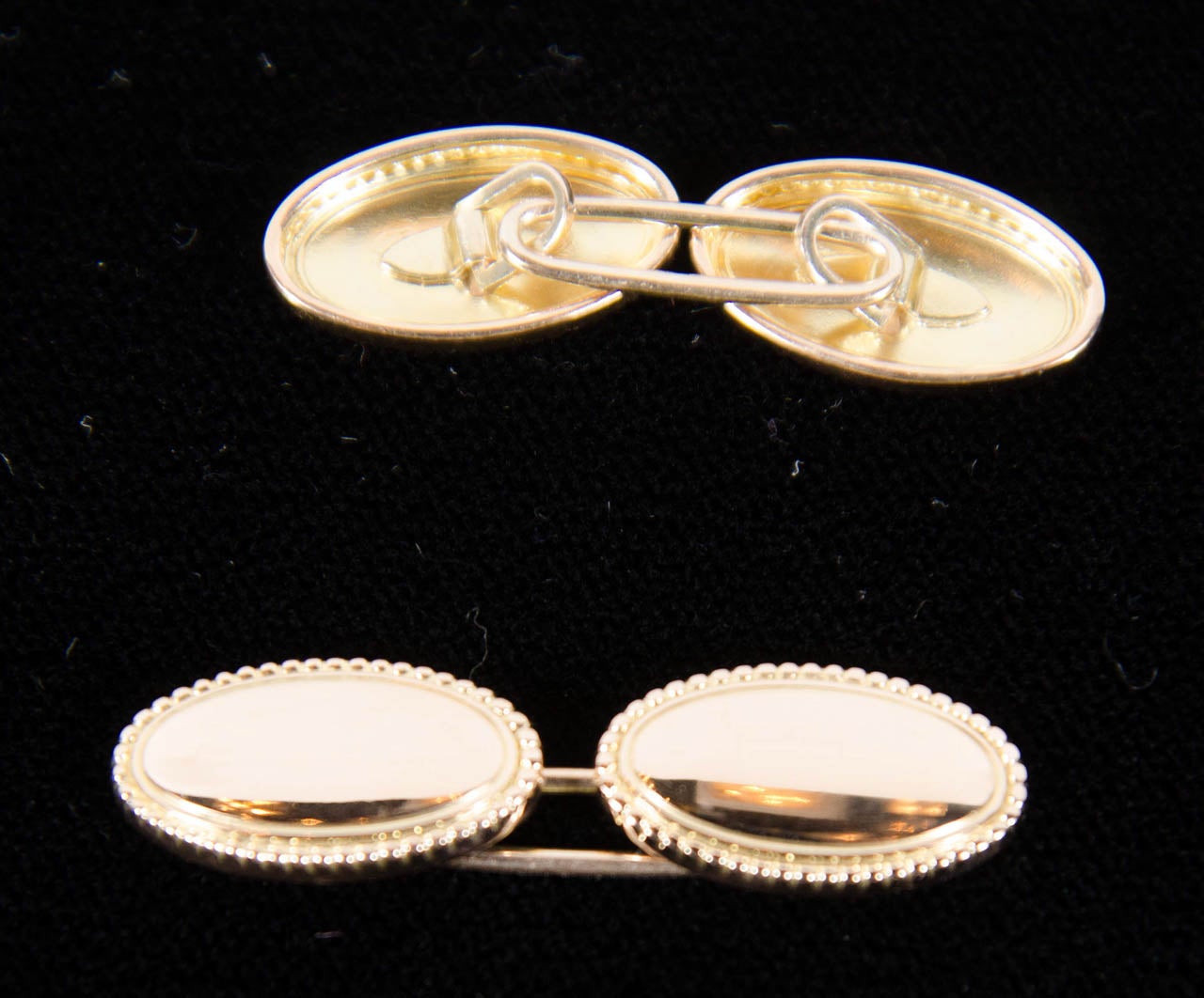 Women's Pair of Art Deco Gold Oval Cufflinks with Rope Detail For Sale