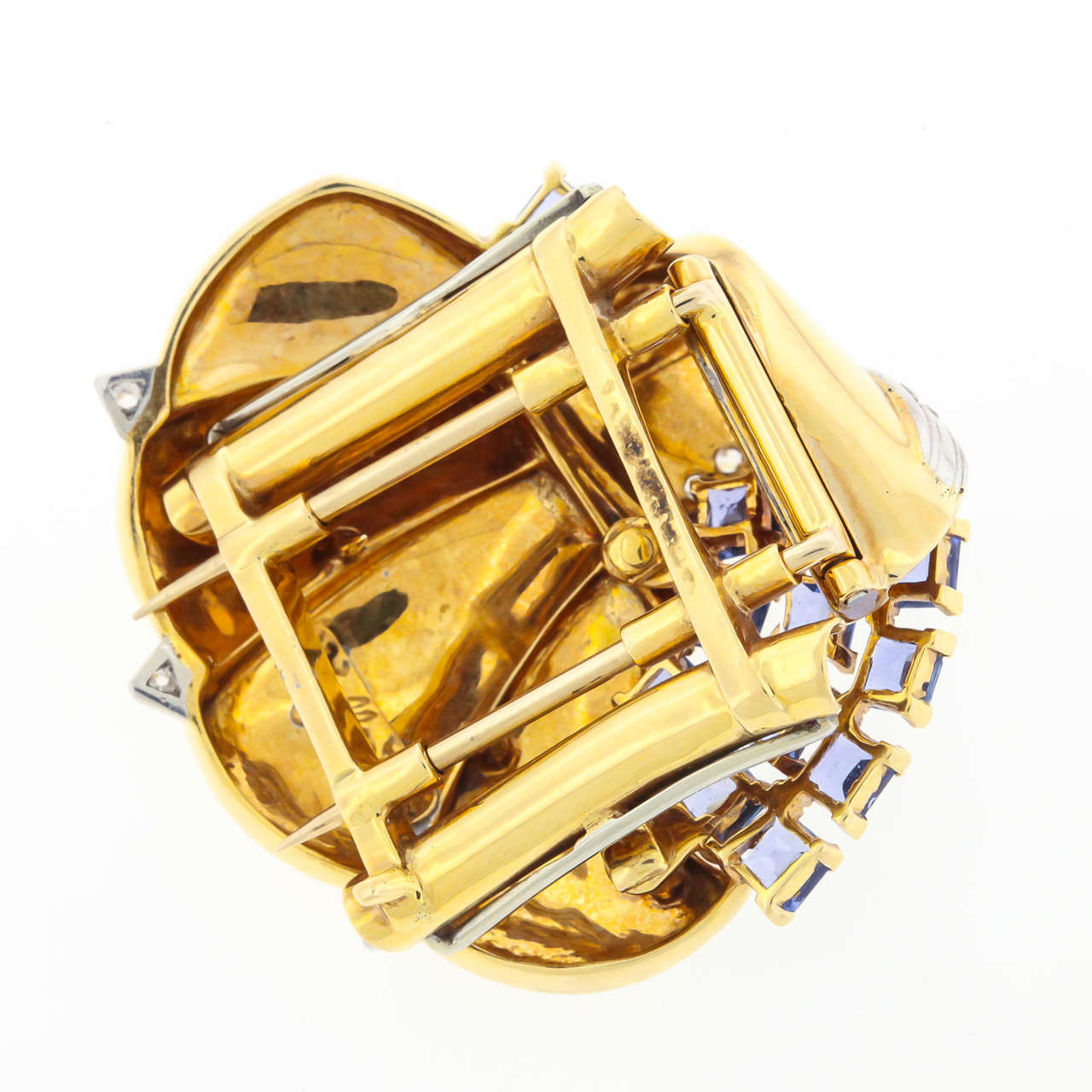 Mauboussin Retro Reflection Sapphire Diamond Gold Clip Brooch In Good Condition For Sale In New York, NY