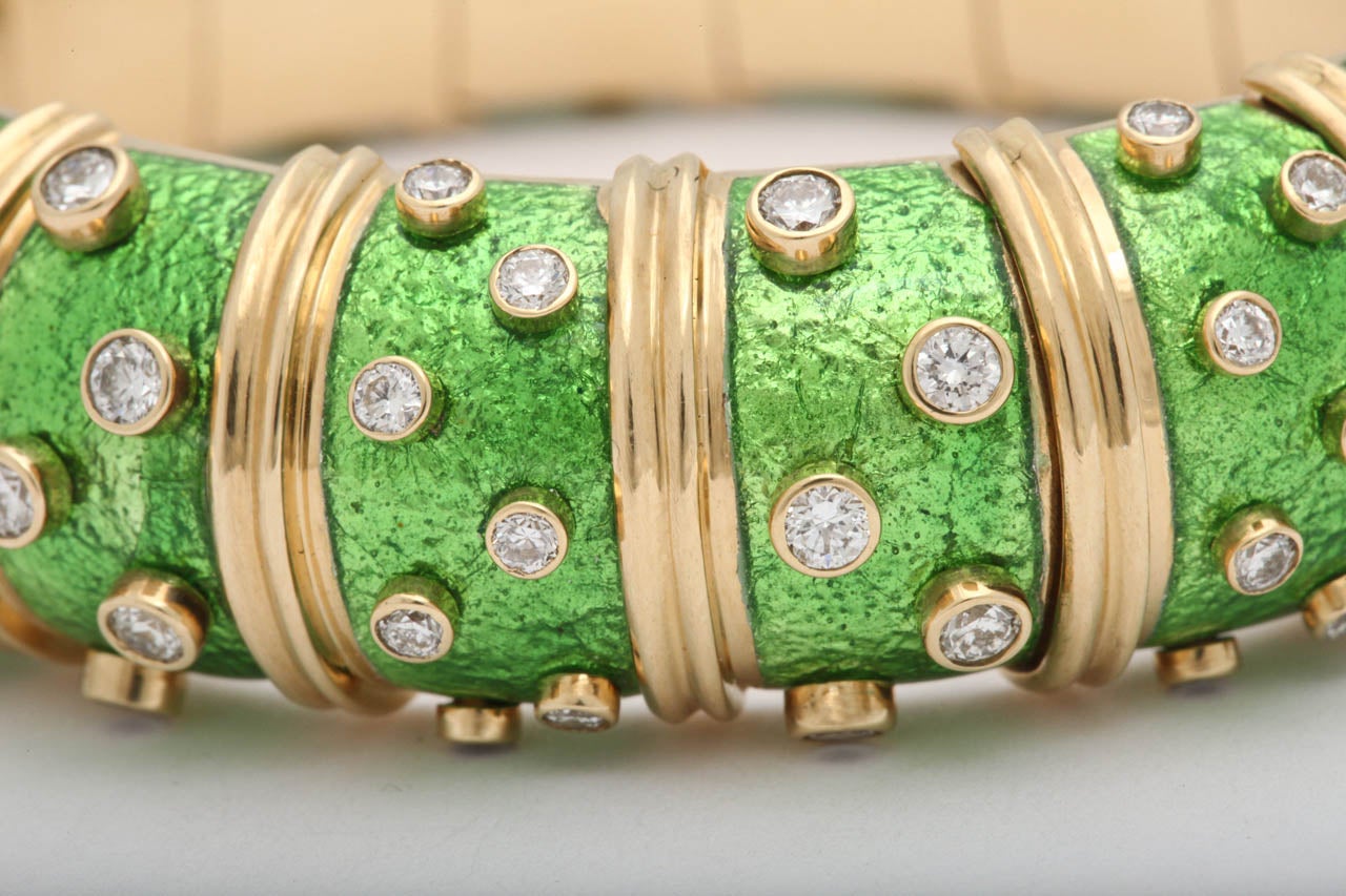 Tiffany & Co. Schlumberger Emaille-Diamant-Armreif aus Gold Damen im Angebot
