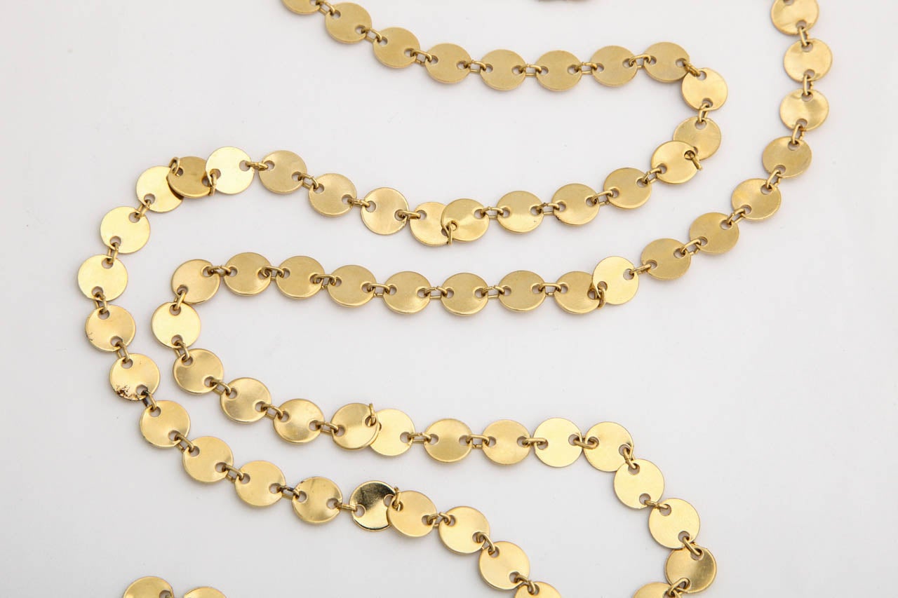 Collier confetti à disque épais en or, bijouterie de costume Excellent état - En vente à Stamford, CT