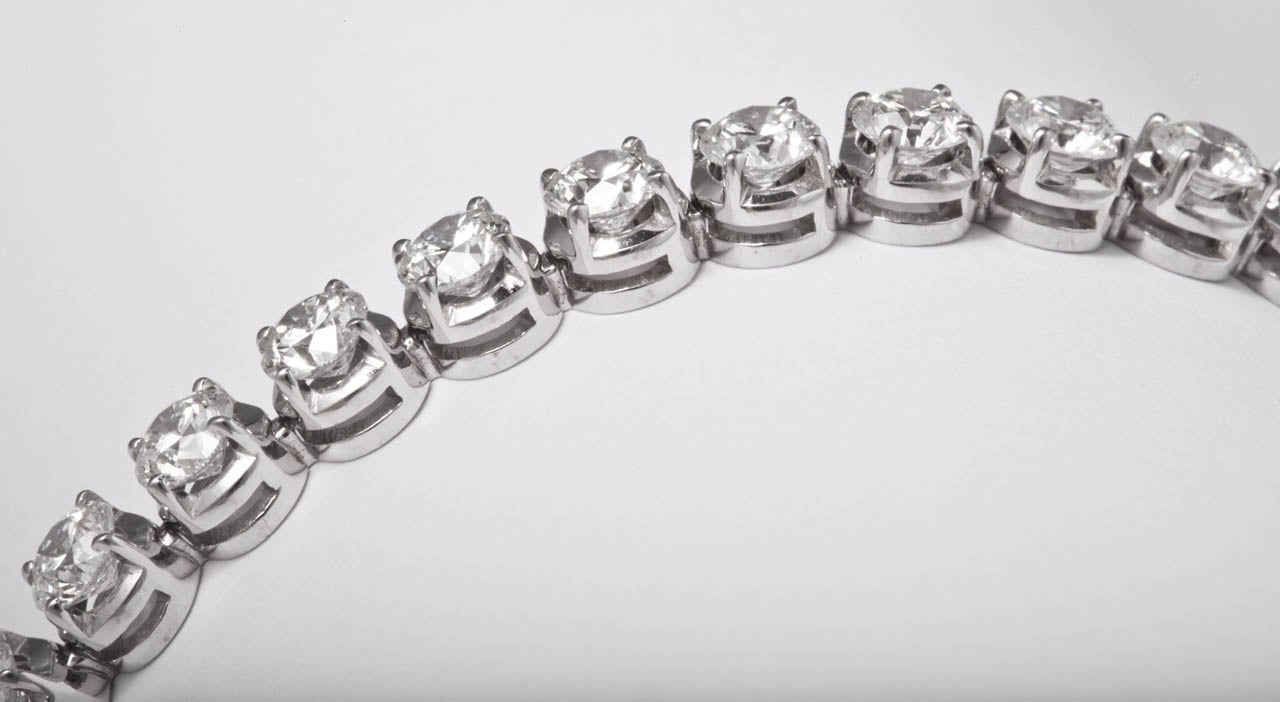Italian Diamond Tennis Bracelet, 9.34 For Sale 3