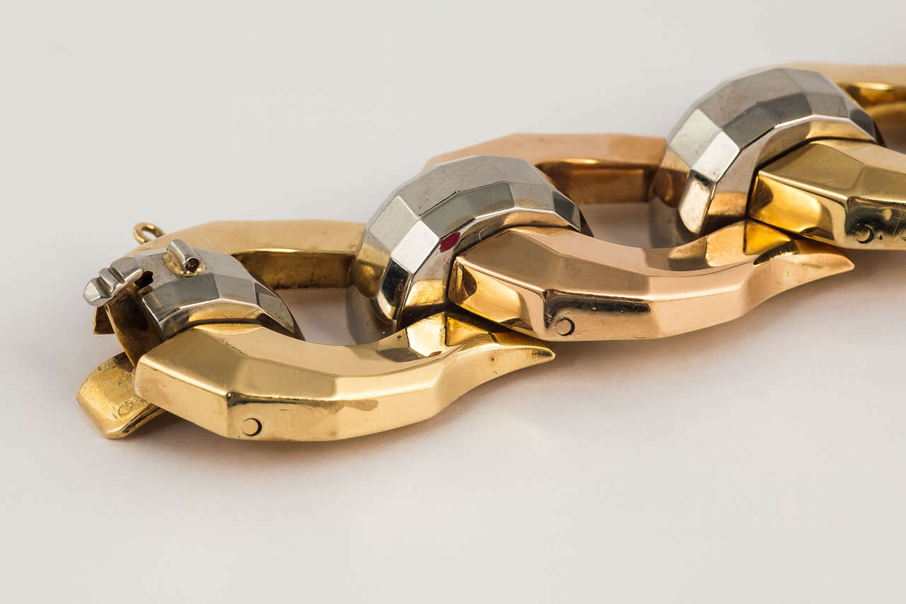 Retro Three Color Gold Bracelet In Excellent Condition For Sale In London, GB