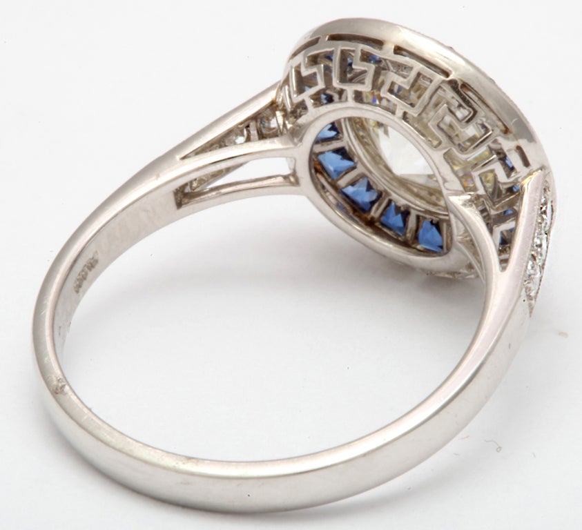 Gorgeous Diamond and Sapphire Ring For Sale 2