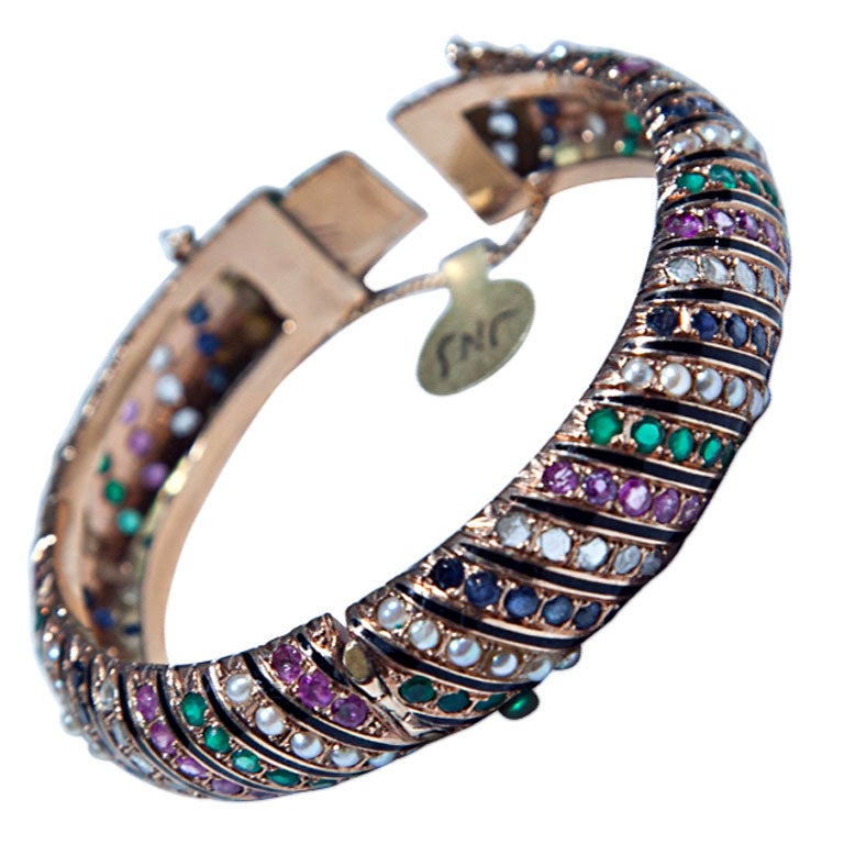 Retro  Style  Bangle  Braclet