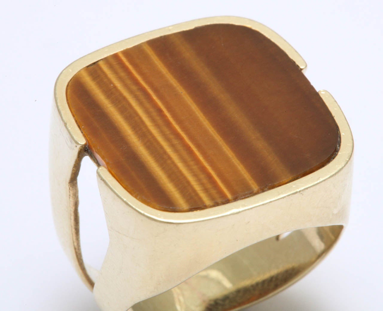 1960s Cut Out Sides Tiger's Eye Gold Gentleman's Ring For Sale 2