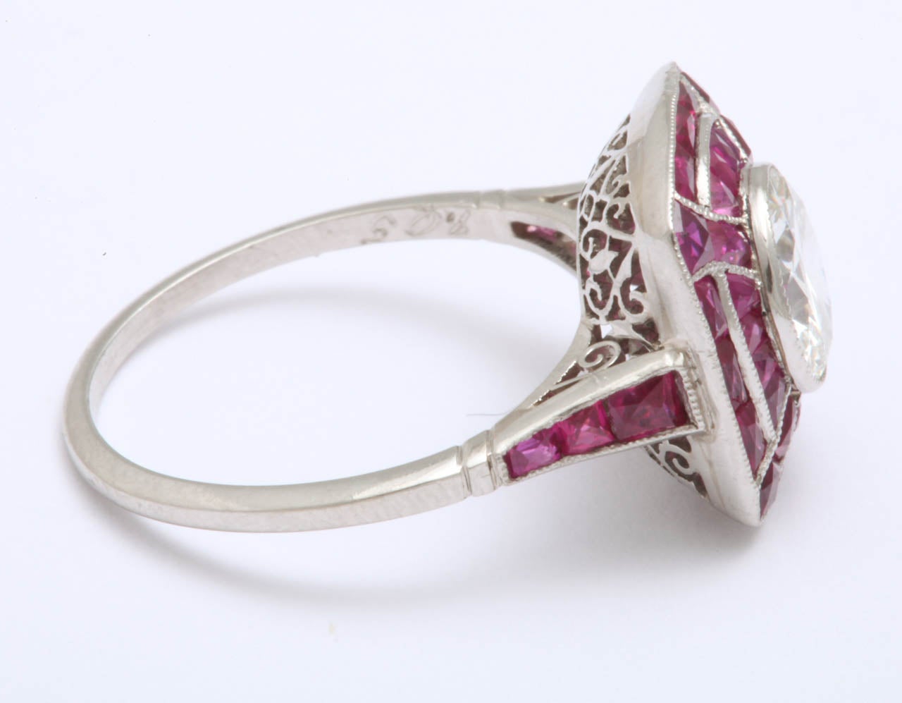 Art Deco Spiderweb Rubies And Diamond Solataire Ring In Excellent Condition In New York, NY