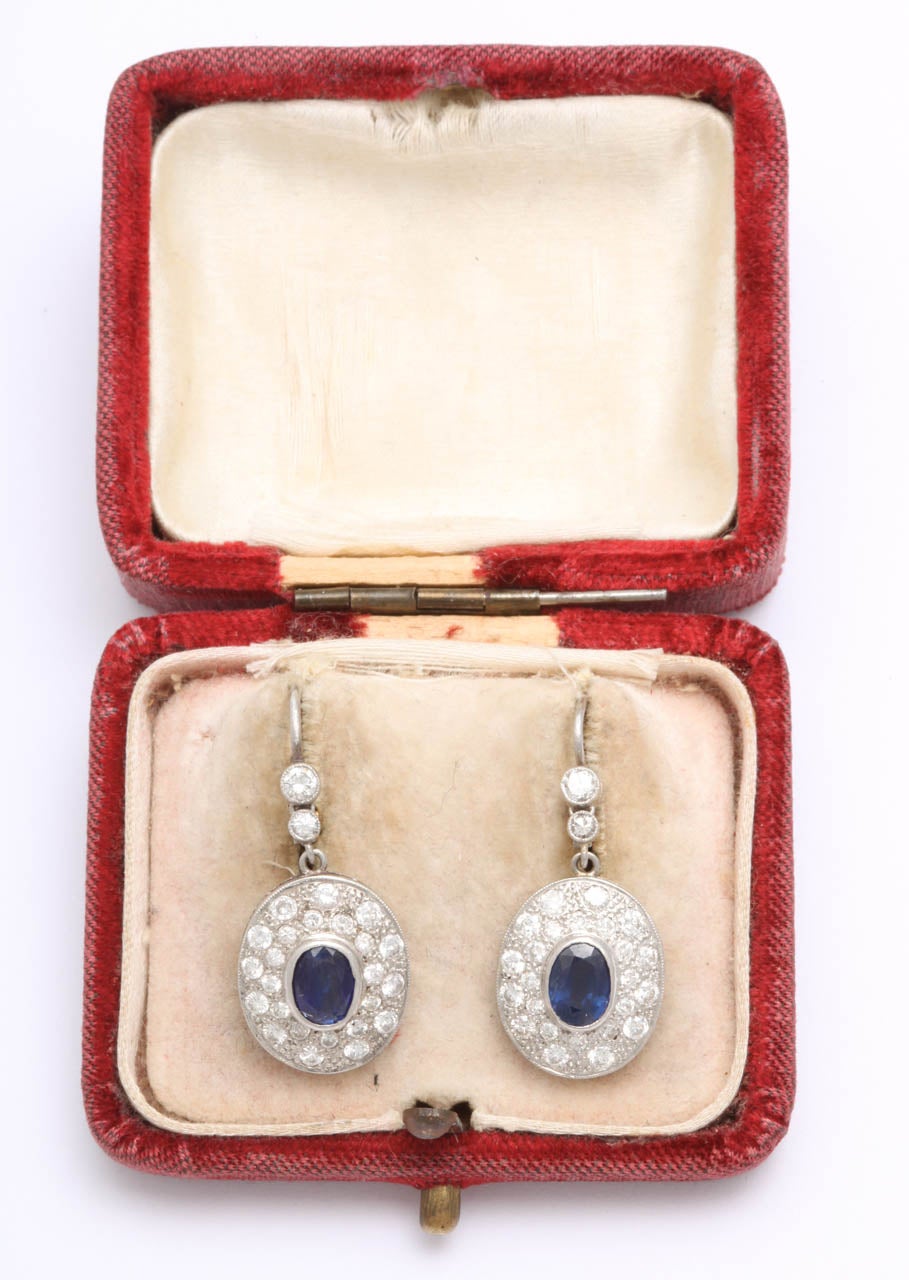 Art Deco Sapphire Diamond Platinum Pendant Earrings In Excellent Condition In New York, NY