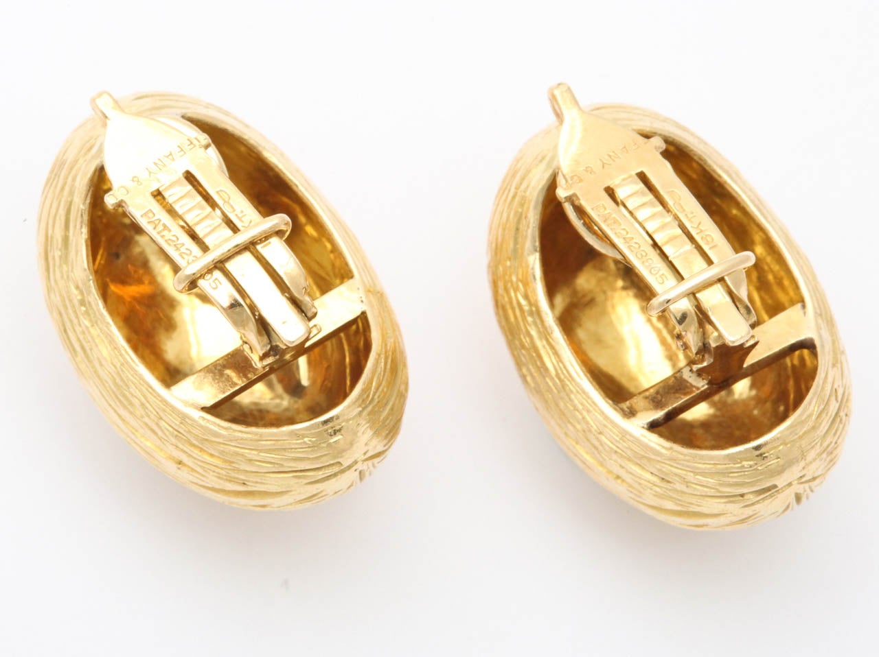 Women's 1950s Tiffany & Co. Gold Nugget Peanut Shell Clip On  Earrings