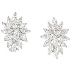 Elegant Diamond Gold Cluster Earrings 12