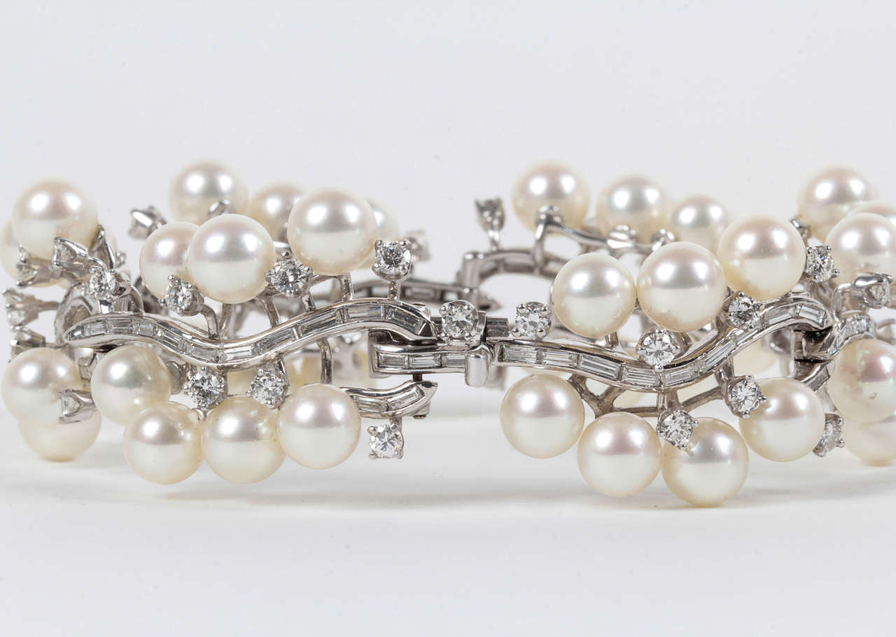 Rare Pearl Diamond Platinum Bracelet In New Condition For Sale In New York, NY