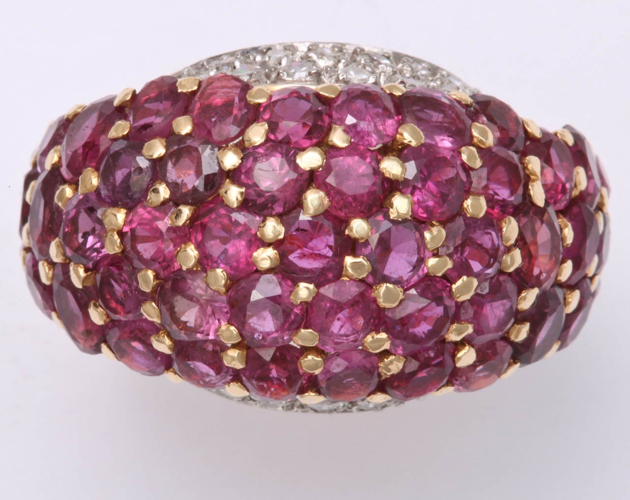 Burmese Ruby & Diamond Ring In Excellent Condition In New York, NY
