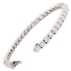 Platinum and Premium Cut Diamond Tennis Bracelet