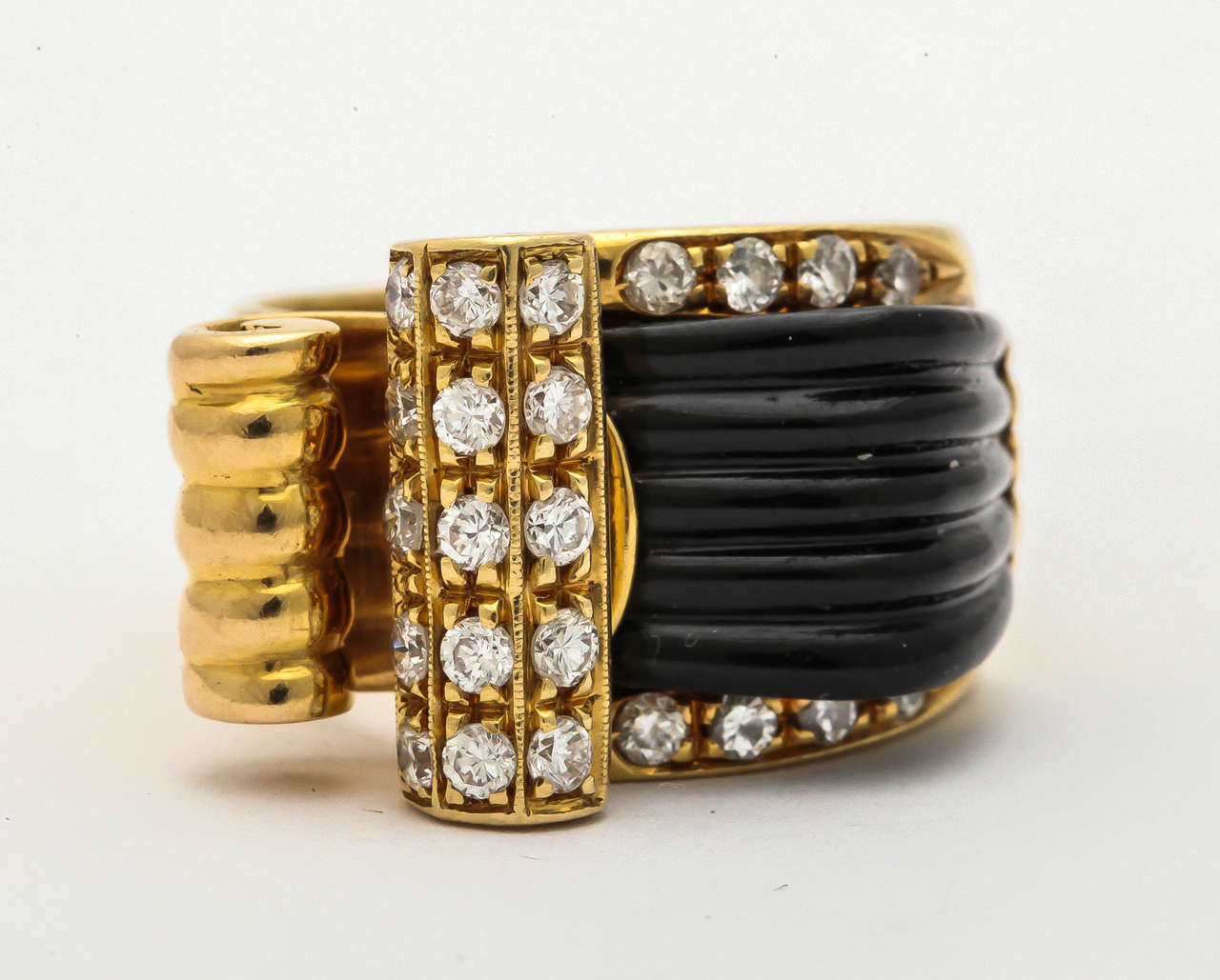 Women's 1960s Carved Fluted Onyx Ridges Diamond Gold Cocktail Ring
