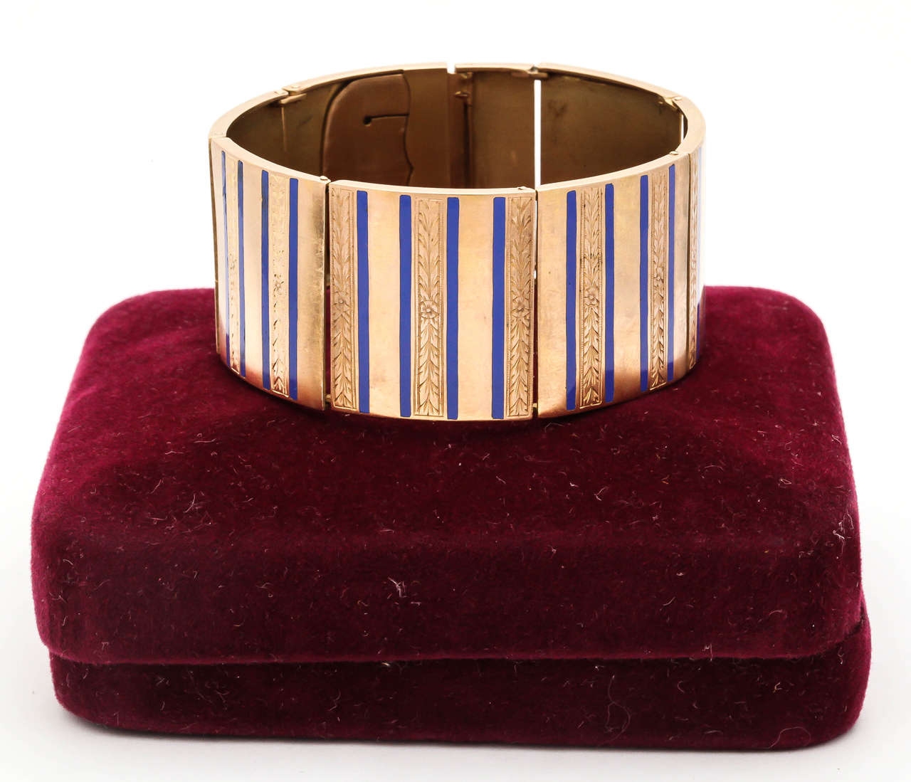 1880s Periwinkle Blue Striped Enamel Gold Flexible Bangle Bracelet In Excellent Condition In New York, NY