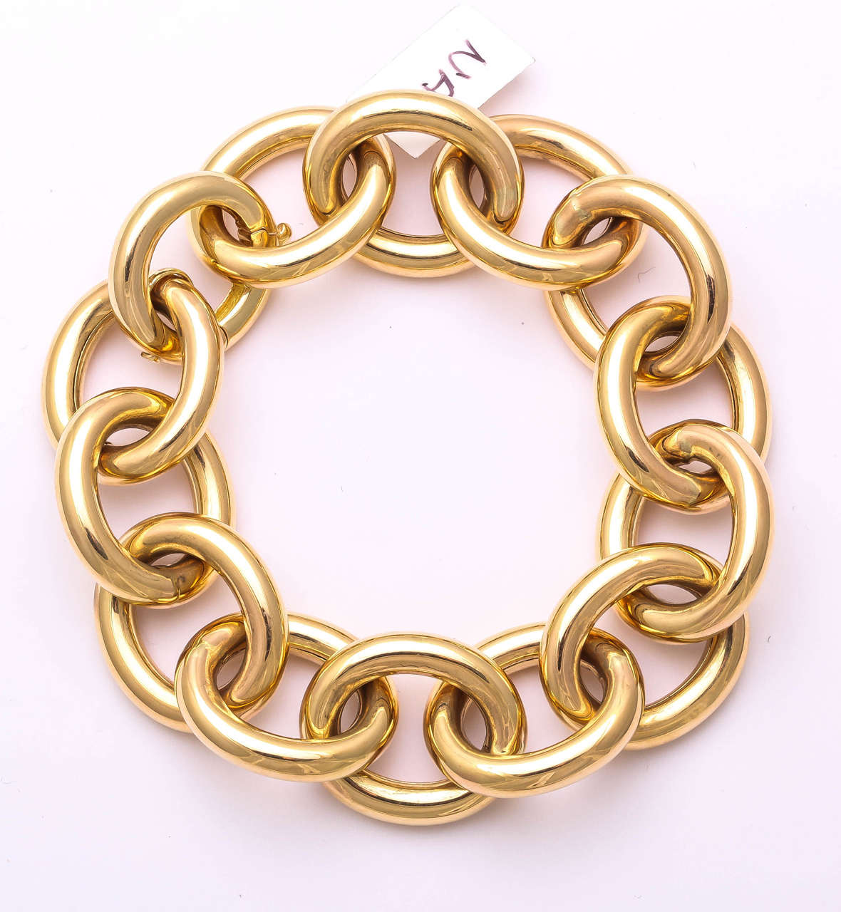 18K Gold link bracelet weighing 39.80 grams.