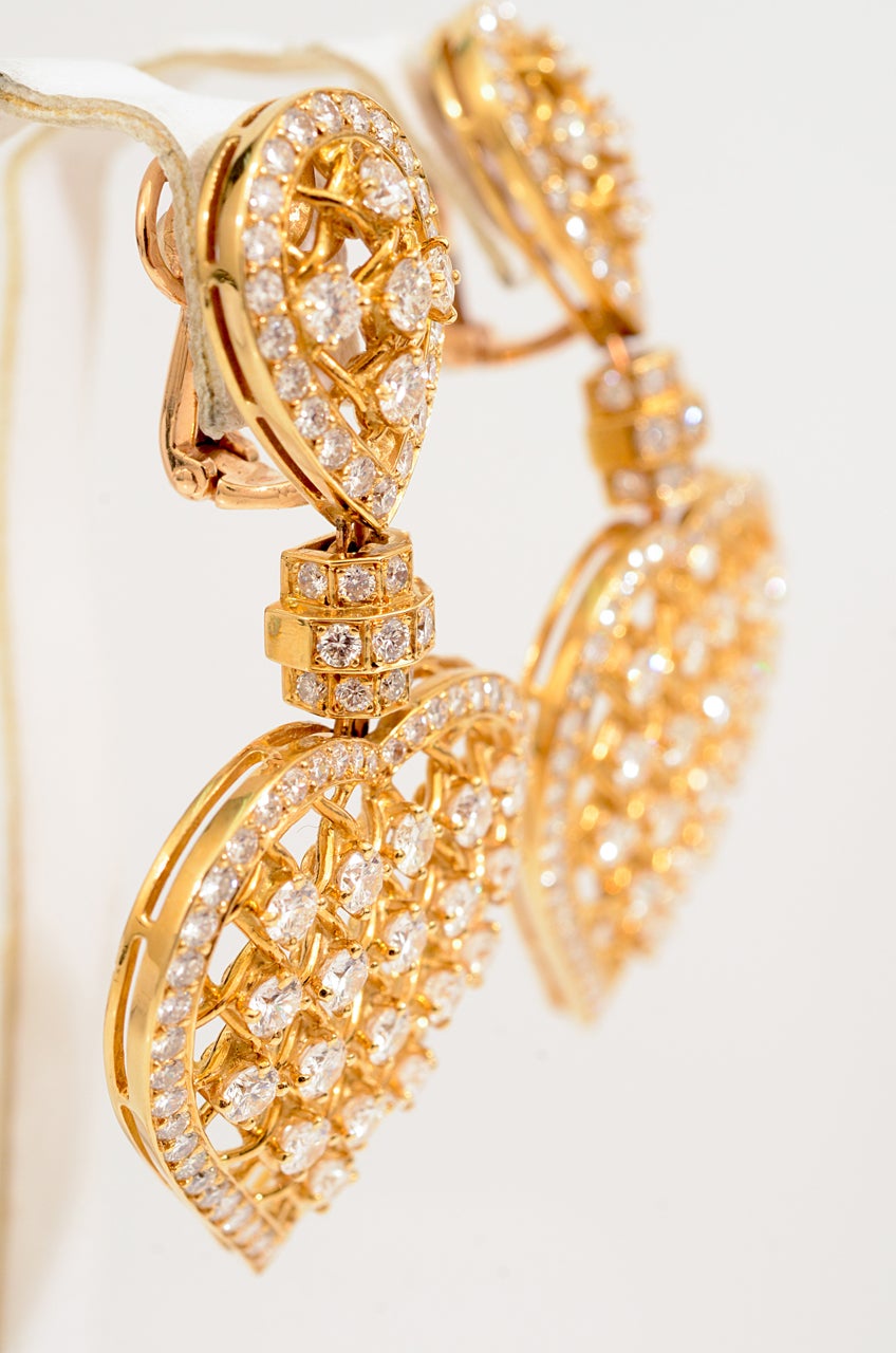 BOUCHERON, Gold, Diamond Earrings For Sale 5